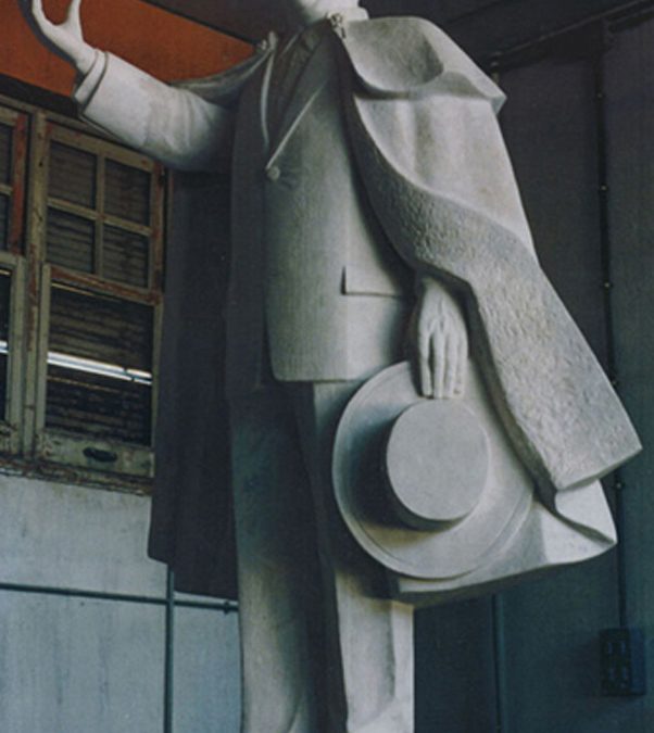 Monumento al Cantaor Rafael Farina