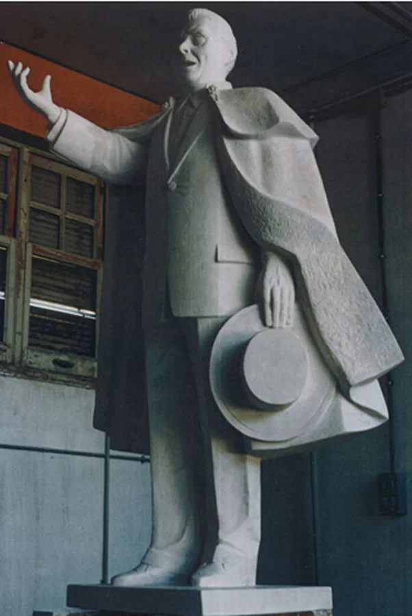 Monumento al Cantaor Rafael Farina